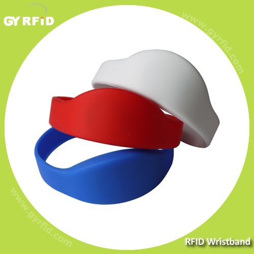 Wrs08 new shape iso14443a nfc silicon wristbands(gyrfid)